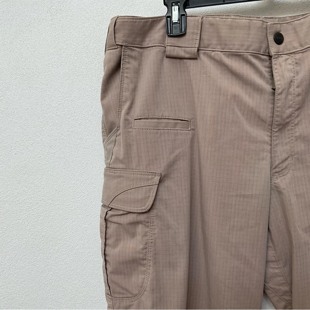 5.11 Tactical Stryke Men's Cargo Utility Pants Size 40x30 Uniform Khaki